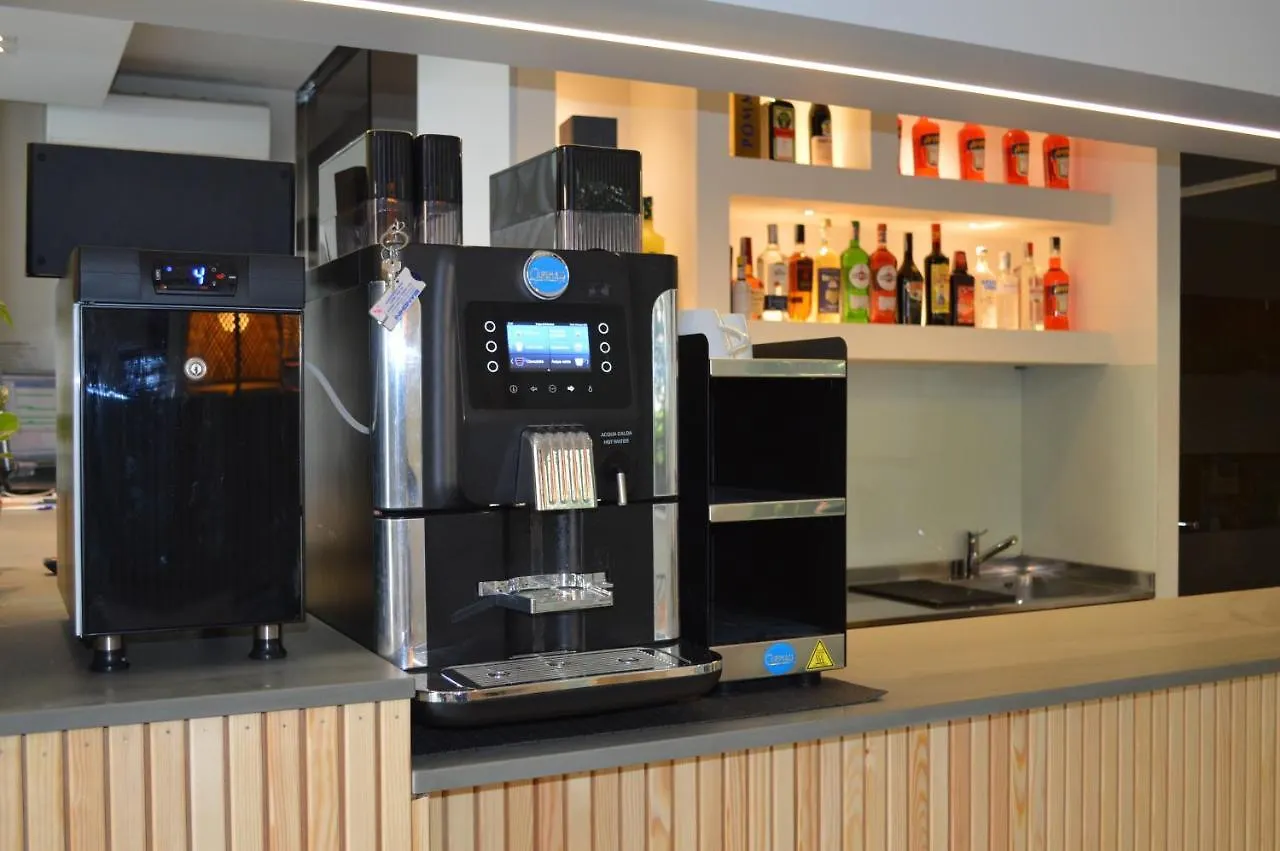 Hotel Riva E Mare Rimini 3*,  Olaszország